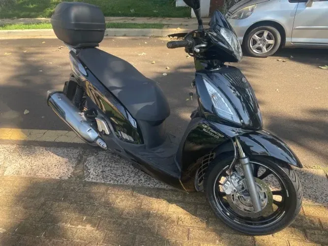 Moto - Segundo dono, muito boa