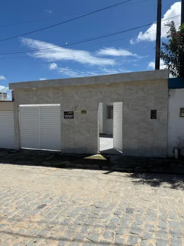 CASA À VENDA - ALTO DO MOURA | CARUARU