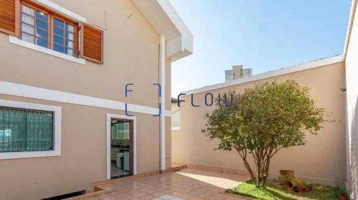 Casa Para Venda e Locação Campo Belo, 3 Quartos, 3 Suítes, 6 Vagas, 360m²