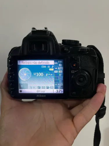 NIKON D3100