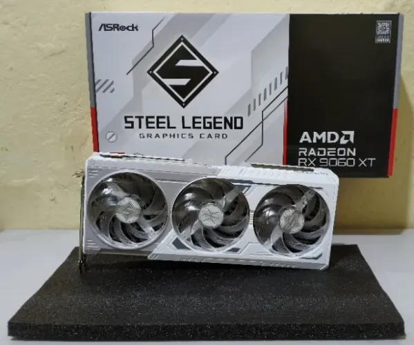 Placa de Vídeo ASRock RX 9060 XT Steel Legend 16GB