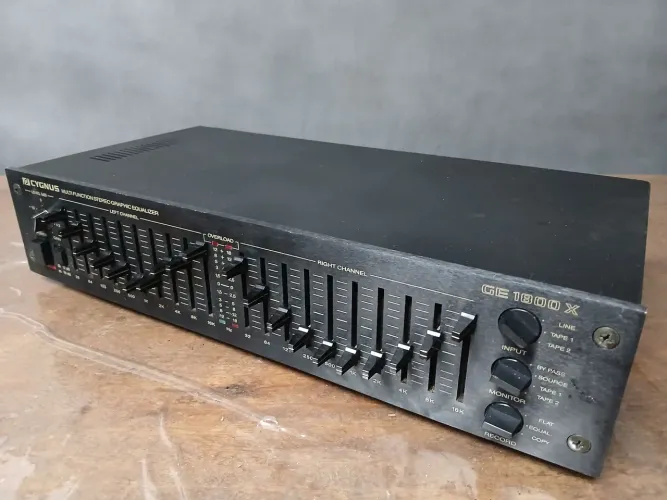 Equalizador cygnus GE 1800X