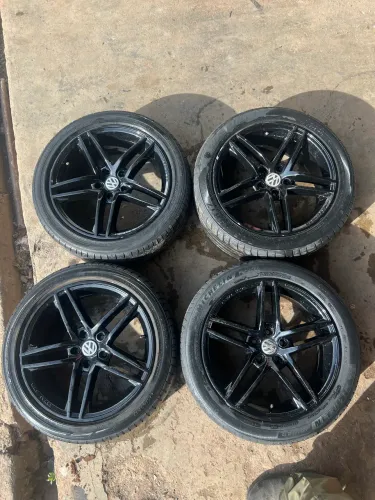 Jogo de Rodas aro 17 5x100 (Mak Italy)