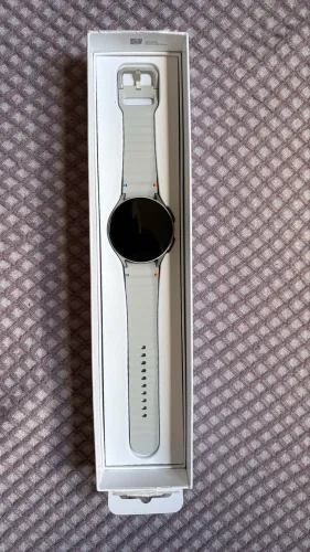 Galaxy Watch7 BT 44mm seminovo na caixa