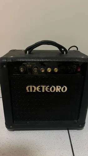 Vendo Amplificador Meteoro Atomic Drive ADR 20 Usado