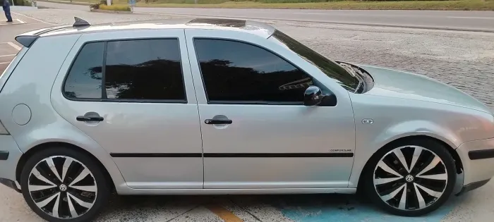 Volkswagen Golf 2.0/ 2.0 MI Flex Comfortline/ Sport 2000
