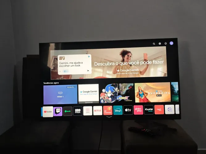 Smart TV LG 50" 4K UHD (50UQ8050) - Impecável + Controle Smart Magic
