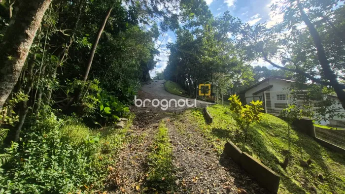 Terreno a venda na Vargem Pequena