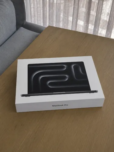 Macbook Pro M5 PRO 14" 24GB 1TB - Novo/Lacrado em até 24x