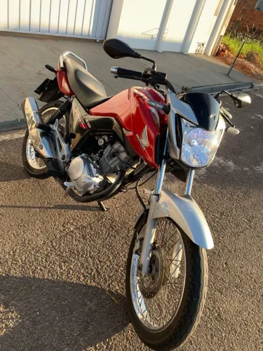 "Honda Fan 150 ESDi 2014 Flex - Partida Elétrica e Freio a Disco"