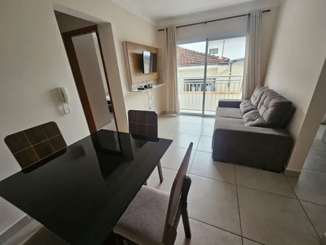 Alugo Excelente Apartamento Mobiliado 2 Quartos Próximo ao Centro
