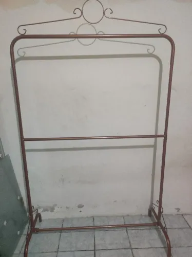 ARARA PARA ROUPAS