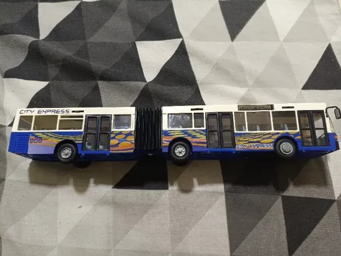 Miniatura Ônibus Articulado Dickie Toys / Majorette - City Express Line 808