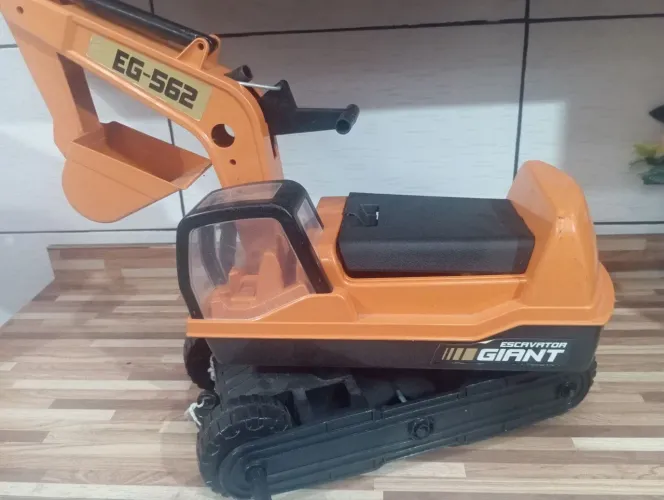 Trator Escavadeiras Gigante Infantil Giant Escavator