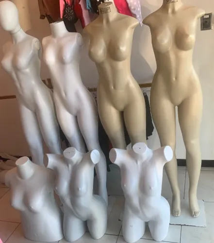 Manequins