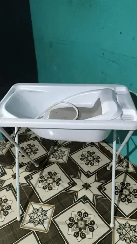 Vende se banheira com suporte
