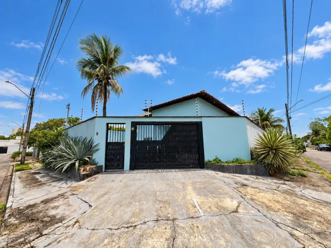 Casa c/ 4 quartos sendo 3 suítes, na 207 Sul, Palmas, TO