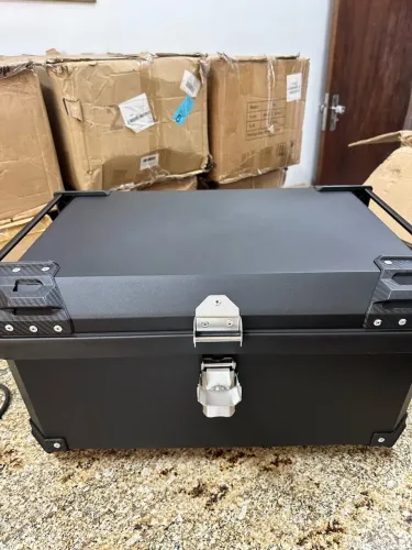 Bau 70L traseiro - preto