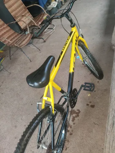 Bicicleta semi nova um mês de uso
