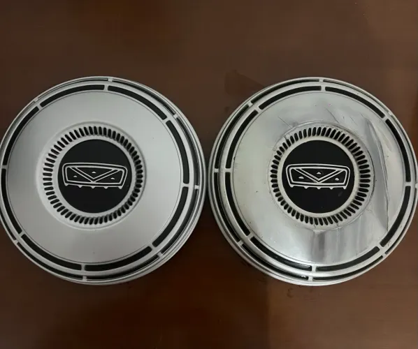 Calotas para Ford F 100 ou F 1000 anos de 1972 a 1985 em aço.