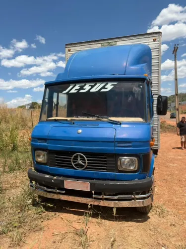Vendo Caminhão 608 E