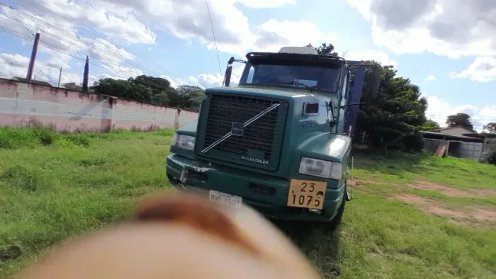 VOLVO NL 12 400cv toco ano 92 pneus novos20% rodados 60.000,00 troca por trator ou carr