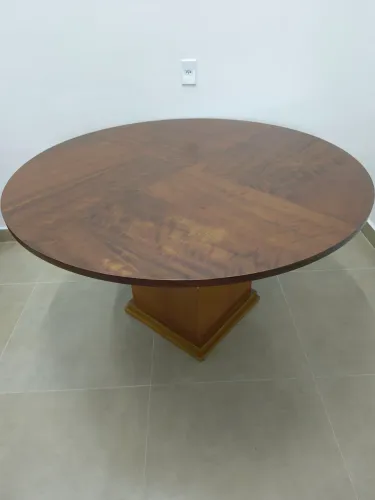MESA REDONDA MADEIRA MACIÇA 1,40 CM DE DIÂMETRO