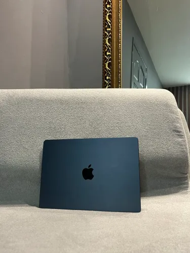 MacBook M2 16GB/512GB