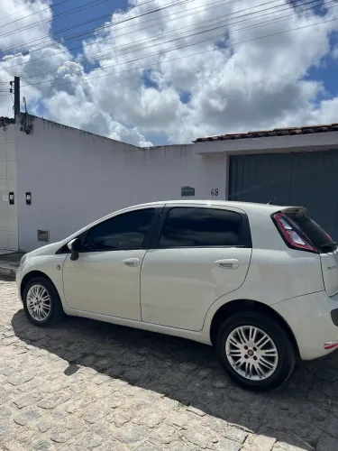 Fiat Punto Attractive Italia 1.4 F.flex 8V 5P 2016