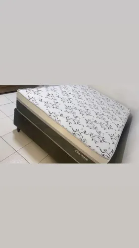 Cama box casal 6 meses de uso