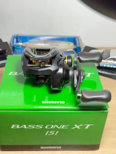 Carretilha bass one XT 151