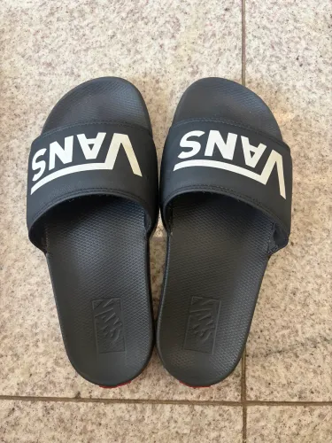 Chinelo Vans Tamanho: 39/40