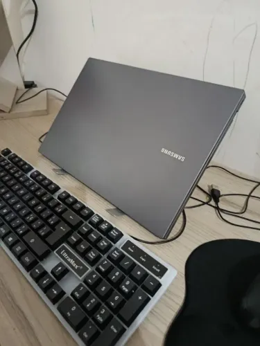Notebook Samsung icore5 256 g
