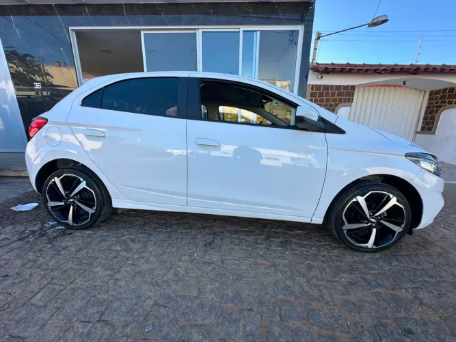 Chevrolet Onix Hatch LTZ 1.4 8V Flex Aut. 4P 2018