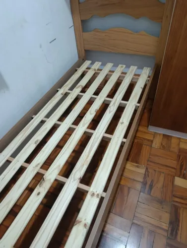 Cama de solteiro 