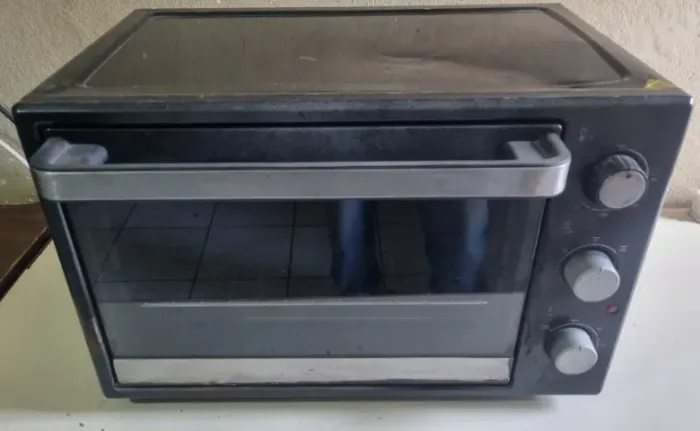 VENDO FORNO ELETRICO BRITANIA USADO DE 110V