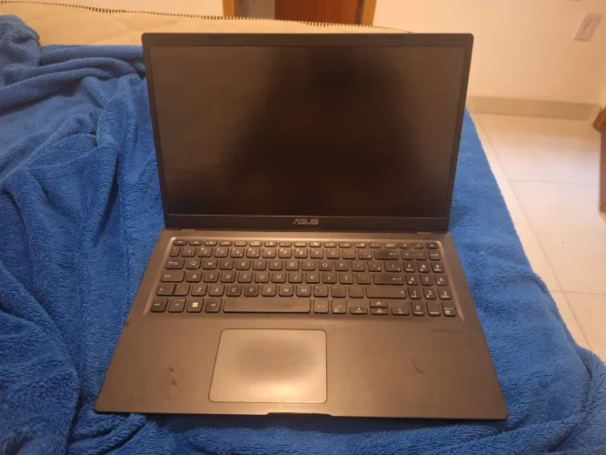 Notebook Asus Vivobook i5