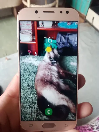 Vendo celular j5 pro seme novo