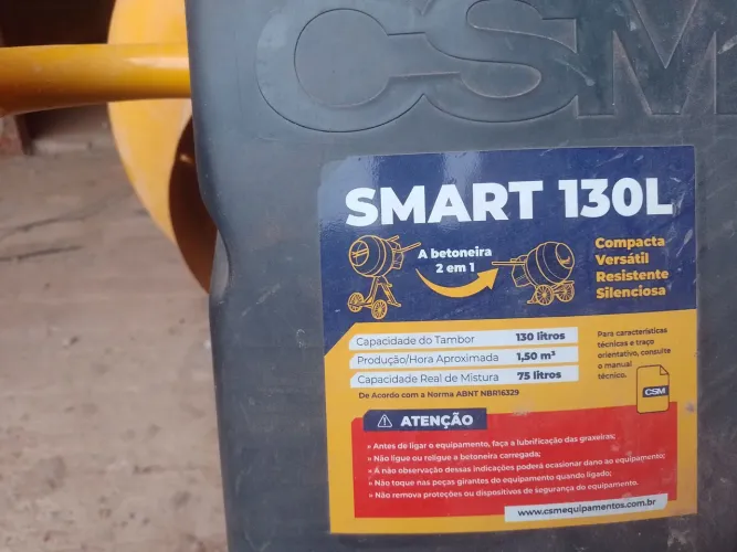 Betoneira meio traço.. novinha fácil locomoção.. ótima para serviço de pequenas reformas