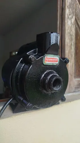 Bomba Centrífuga Schneider de 1/2 de CV centrífuga.