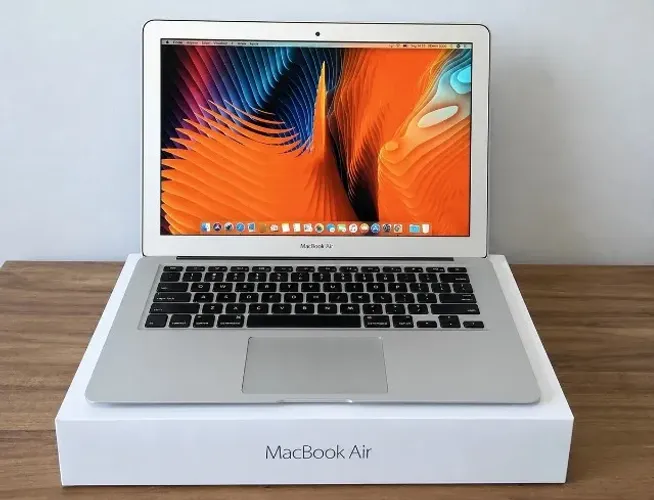 Apple Macbook Air 13 Pol. Intel Core I5 2017 | Ótimo Estado