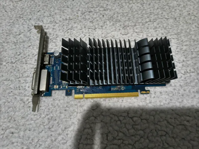 Placa de vídeo Asus GT 1030
