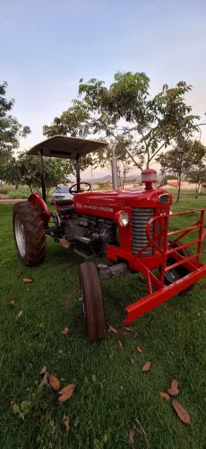 Trator massey Ferguson 50x  todo revisado com direção elétrica e restaurado 