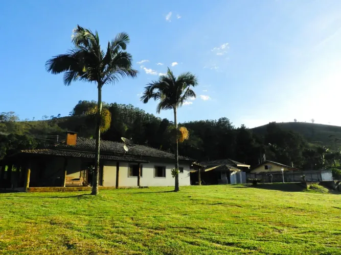 Chacara com piscina em monteiro lobato