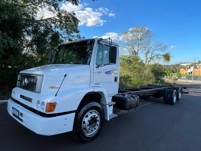 Mercedes-benz L-1620 2009