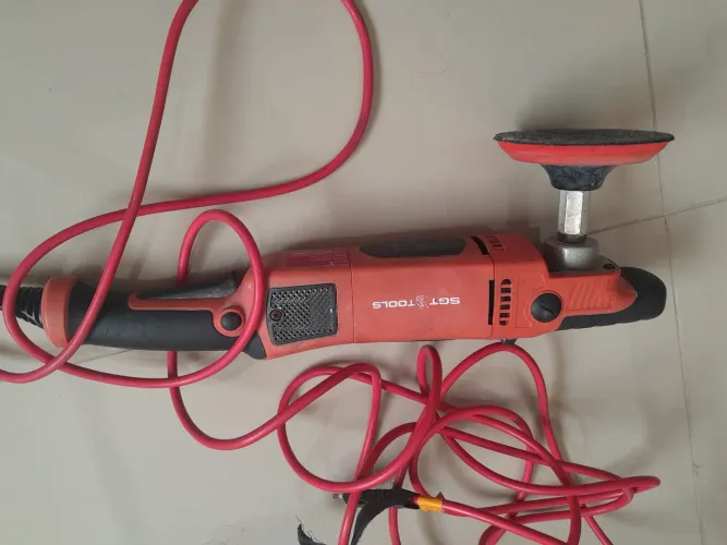 Vende-se politriz rotativa