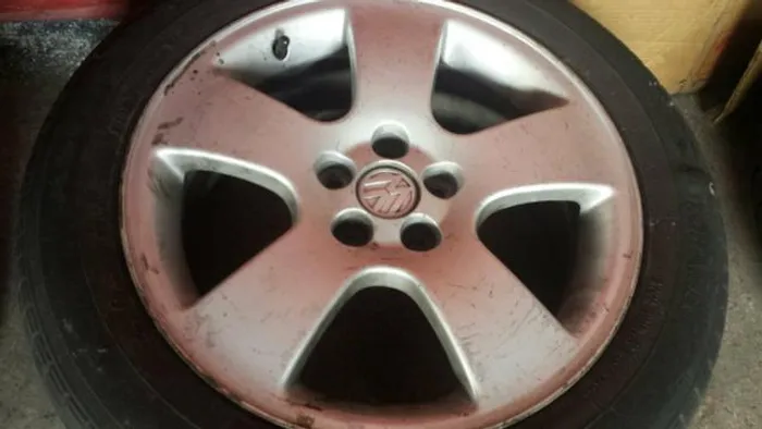 Roda aro 16 Audi A3 Turbo Prata Fox 5X100 