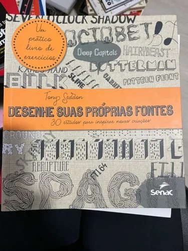 Livro Desenhe suas próprias fontes (lettering)
