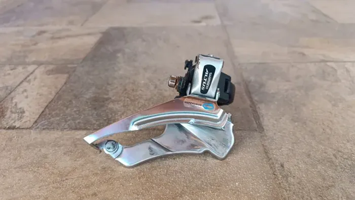 Câmbio dianteiro Shimano Altus 3 velocidades 