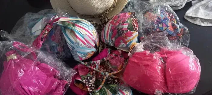 Lotes moda praia... biquínis